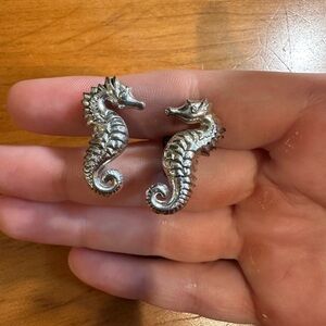 Vintage sea horse clip on earrings!